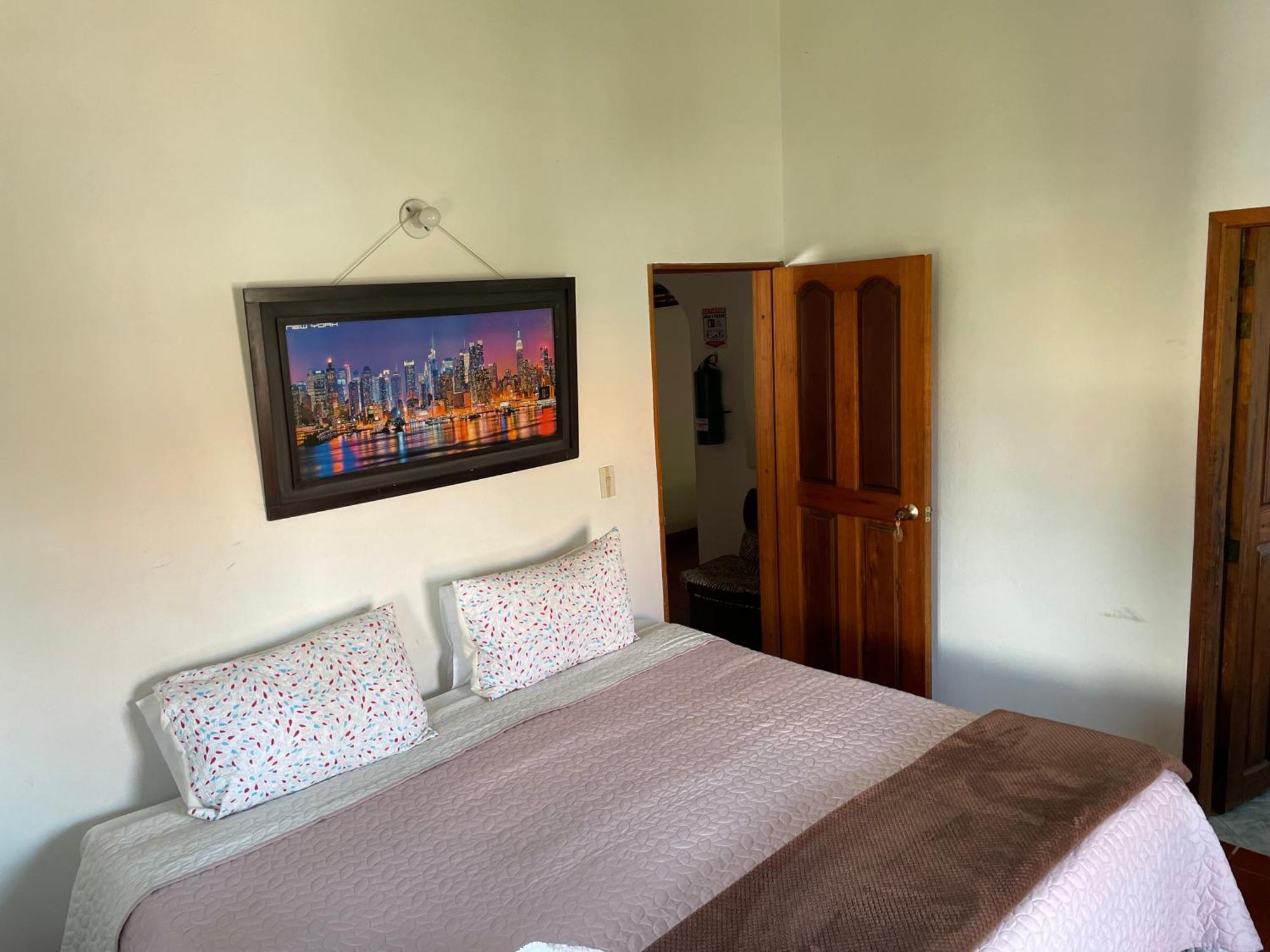 Hostal El Pino Вілья-де-Лейва Екстер'єр фото