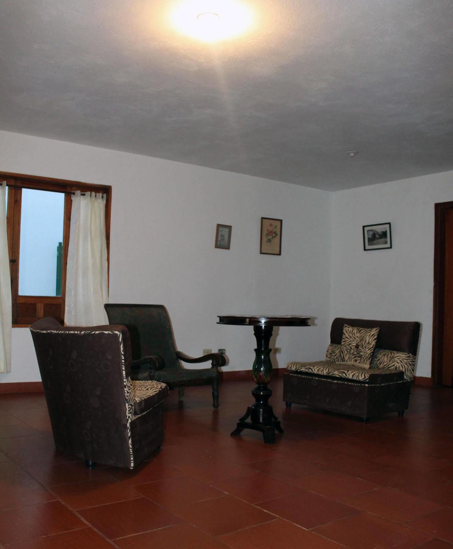 Hostal El Pino Вілья-де-Лейва Екстер'єр фото